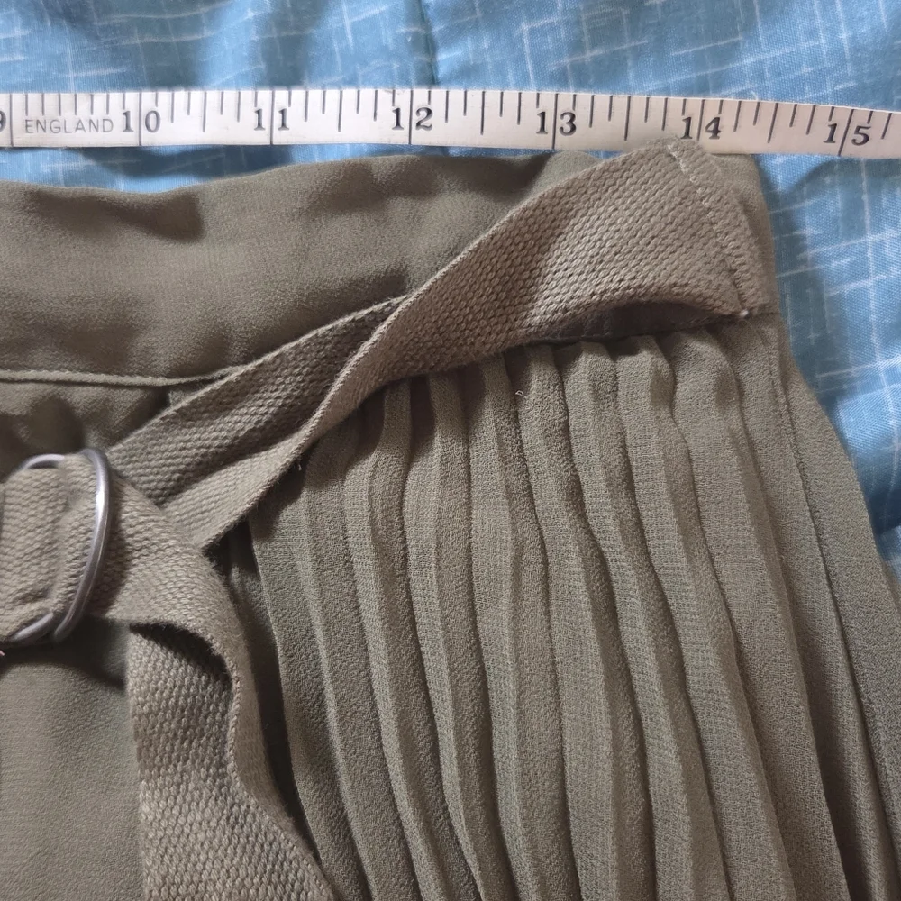 Free People Bowery Pleated Sheer High Waist Midi Skirt in Army Green Sz M - Picture 8 of 10
